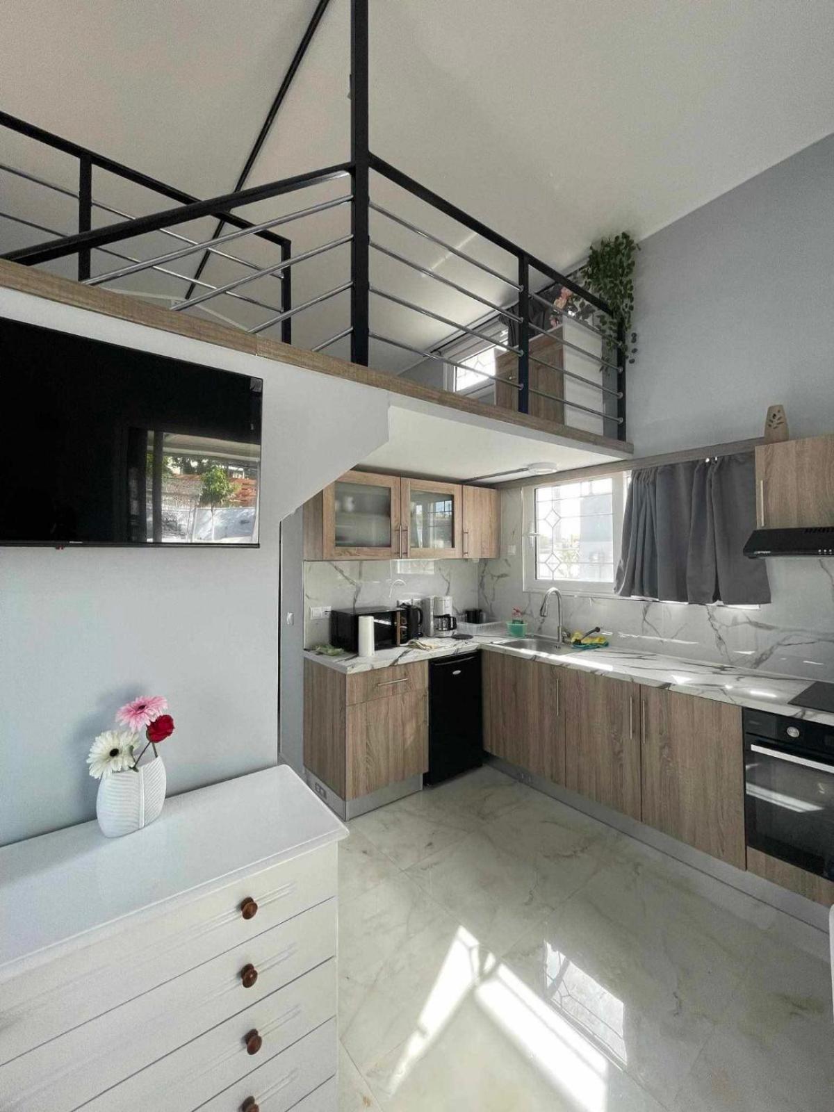 Filio'S Loft Near Airport Villa Artemida  Dış mekan fotoğraf